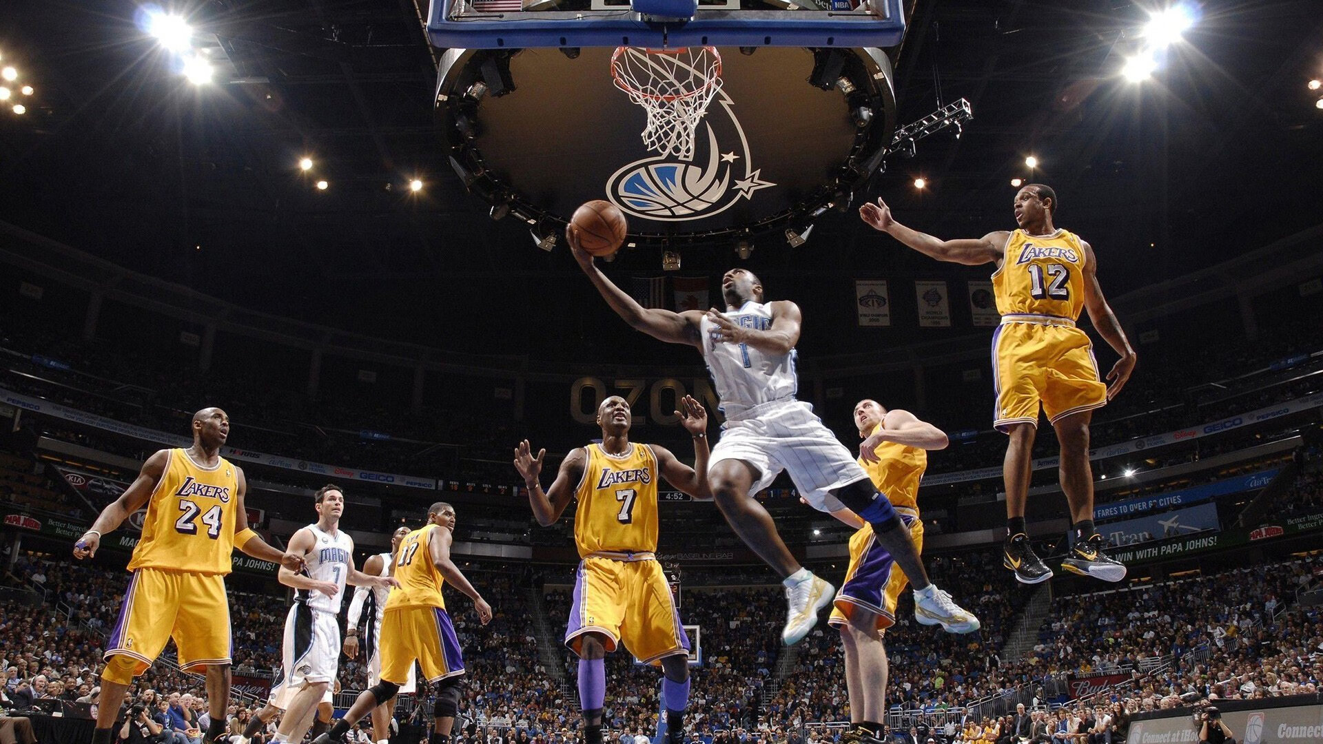 NBA交易截止日落幕，湖人引援补强锋线火力，nba湖人交易新闻最新消息