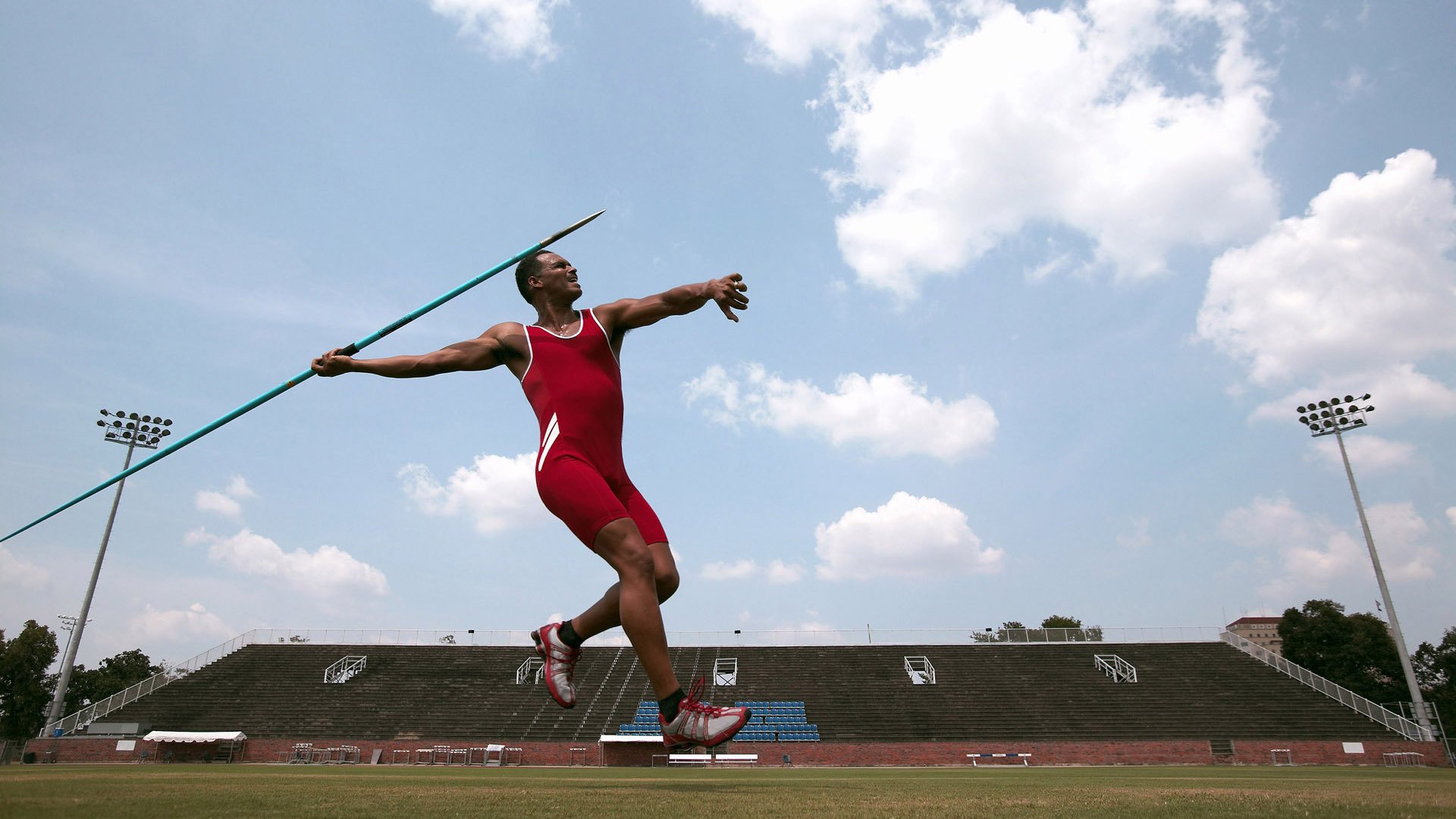 米兰全站app登录app-“华金·托比利亚的速度与反应力，为美洲狮队提供强大防守保障”